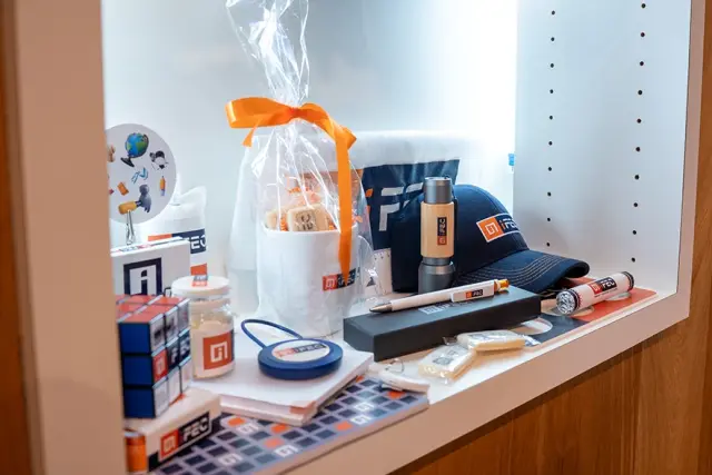 Beurs LOOREN Gifts