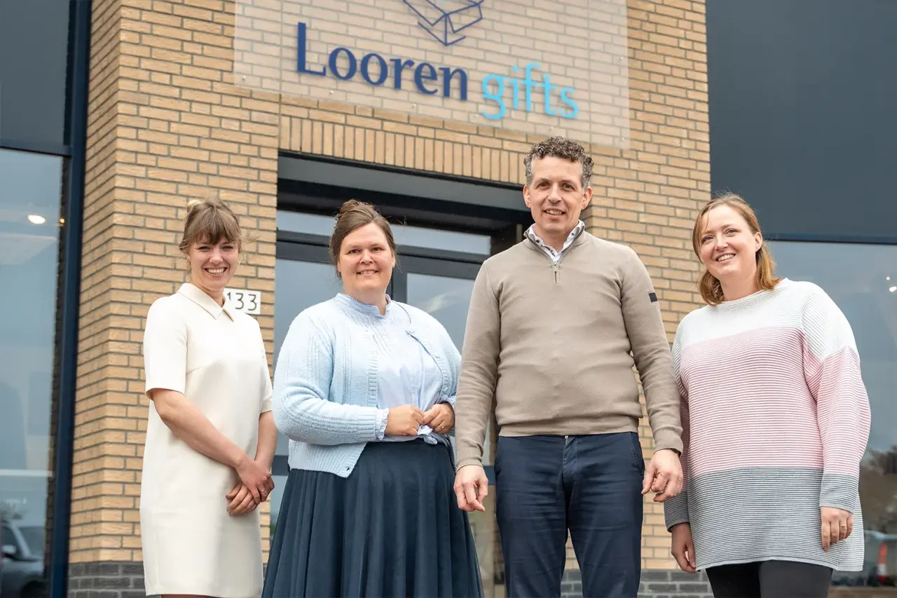 Team LOOREN Gifts